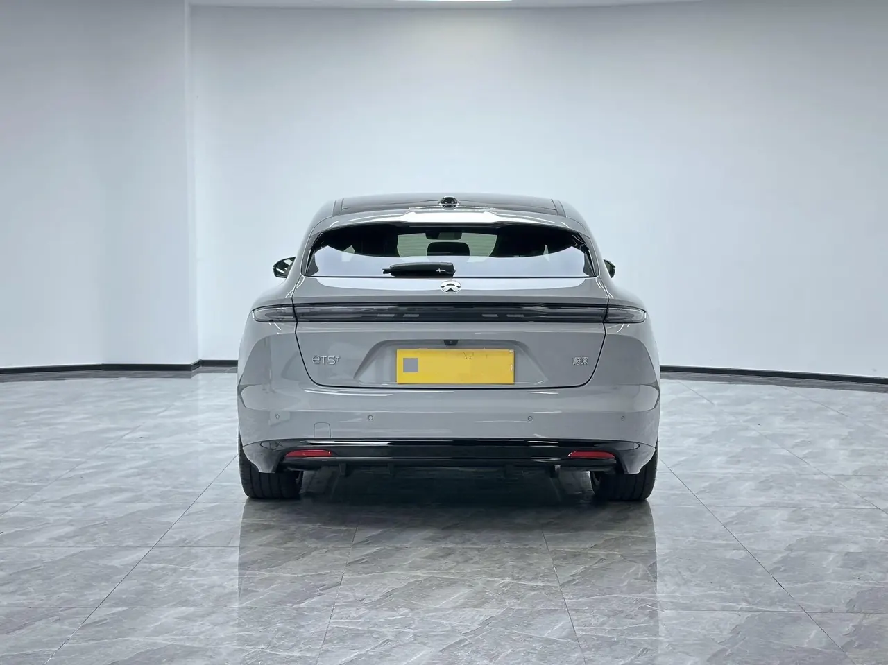 NIO 2025 ET5T 75kWh Touring automatic 8