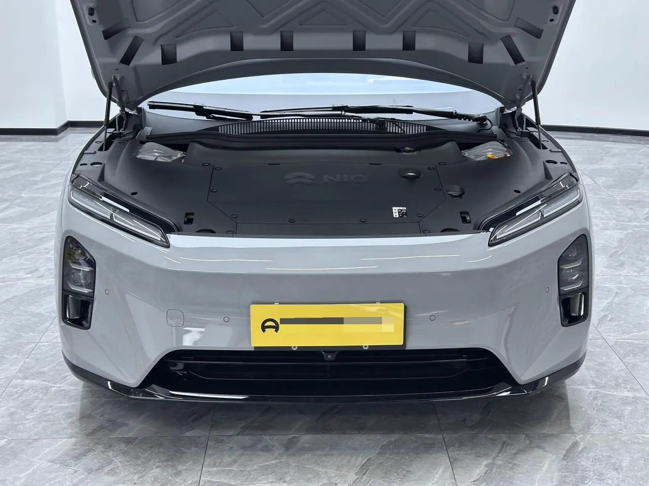 NIO 2025 ET5T 75kWh Touring automatic 9