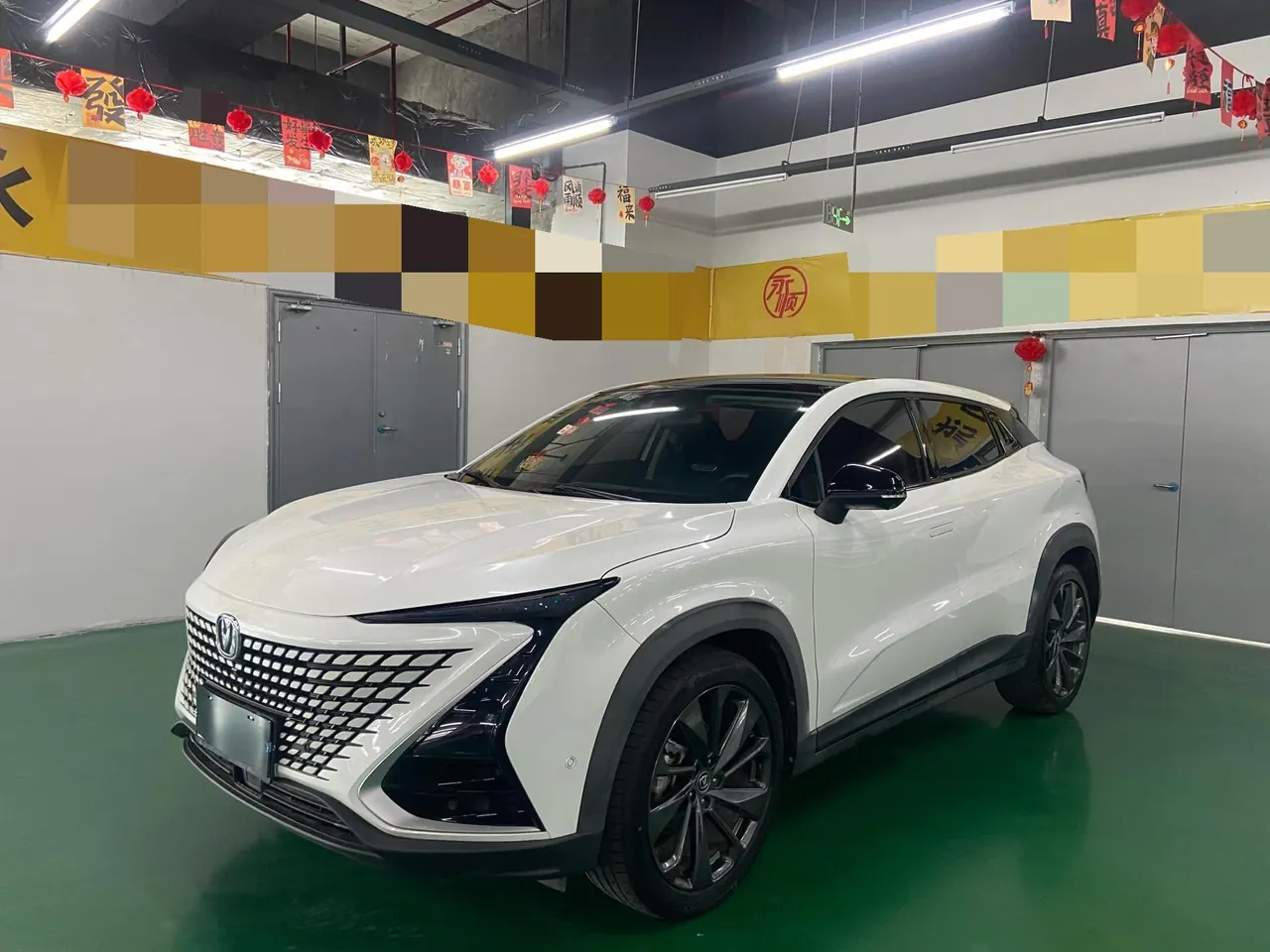 Open image lightbox: ChangAn 2020 UNI-T 1.5T Flagship Automatic Gear