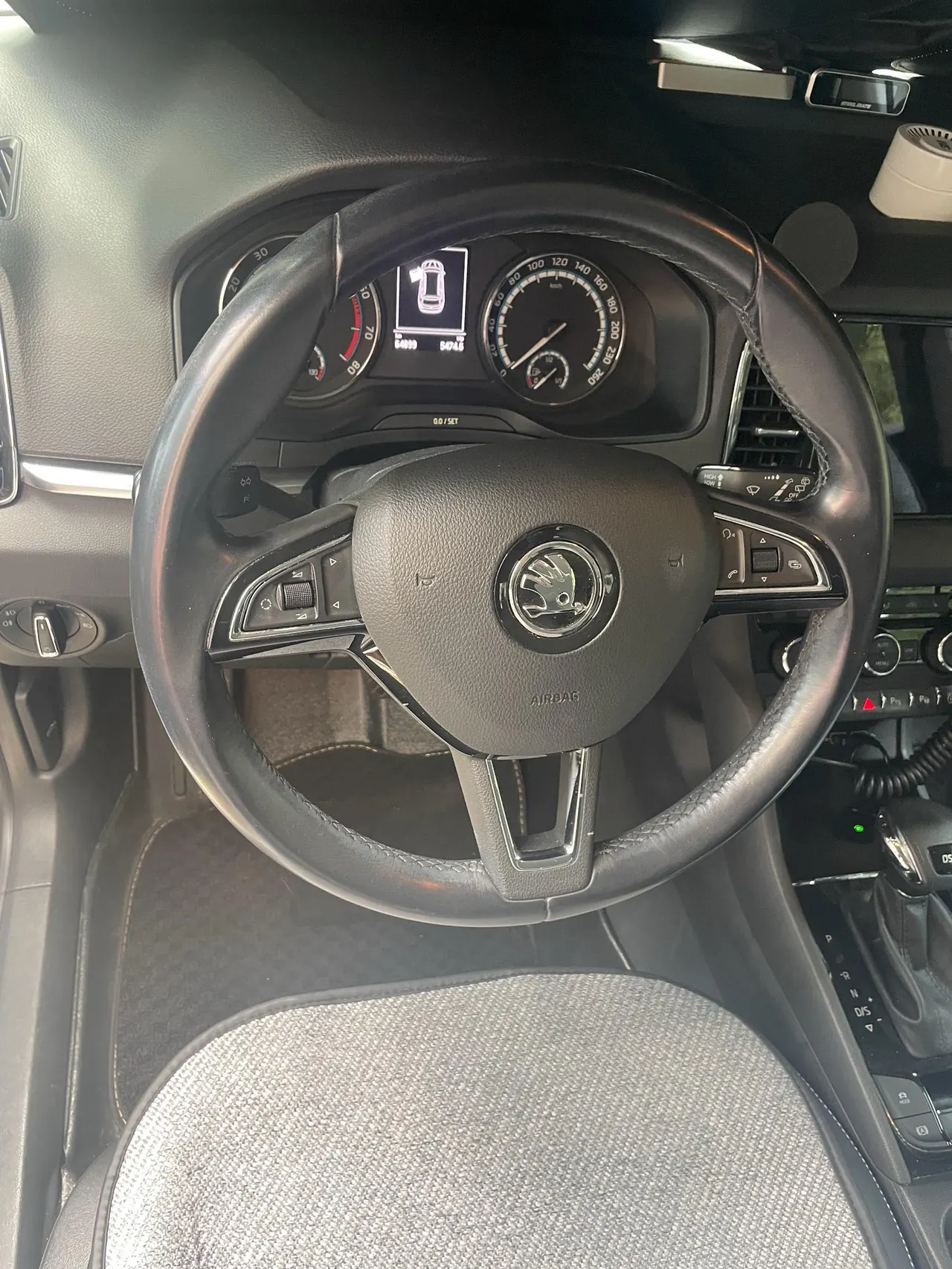 Skoda 2020 Keluoke 1.4TSI TSI280 Zhixing Flagship Automatic Gear 3