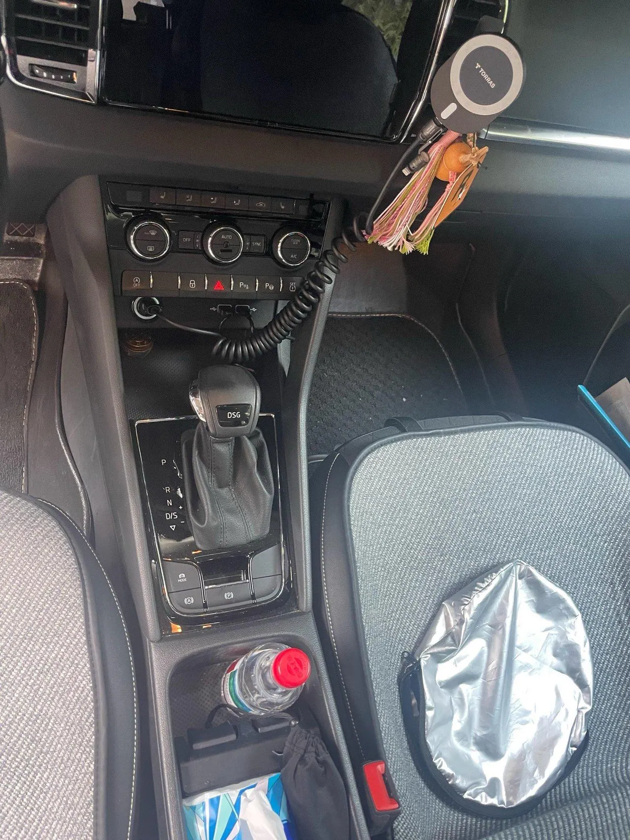Skoda 2020 Keluoke 1.4TSI TSI280 Zhixing Flagship Automatic Gear 4