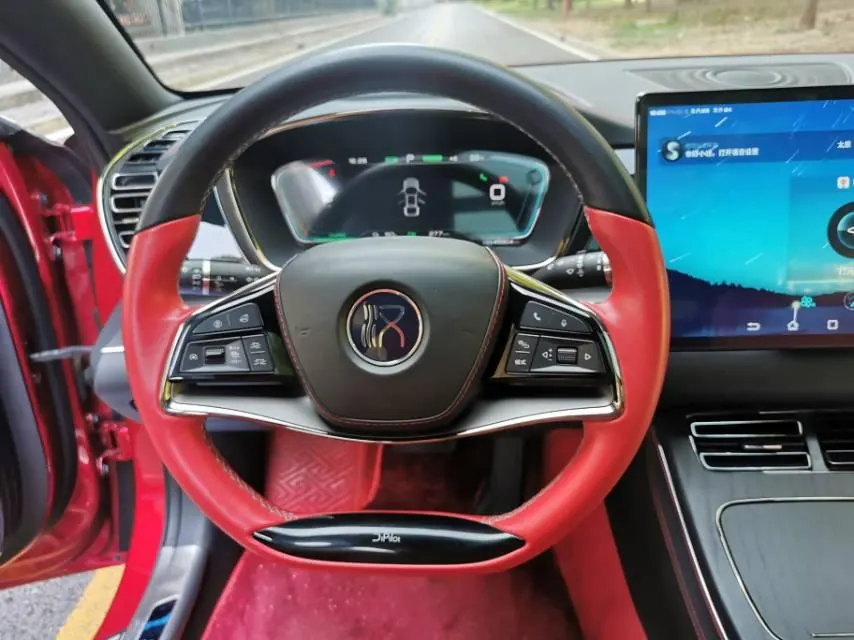 BYD 2020 Han four-wheel drive high-performance flagship automatic gear 13