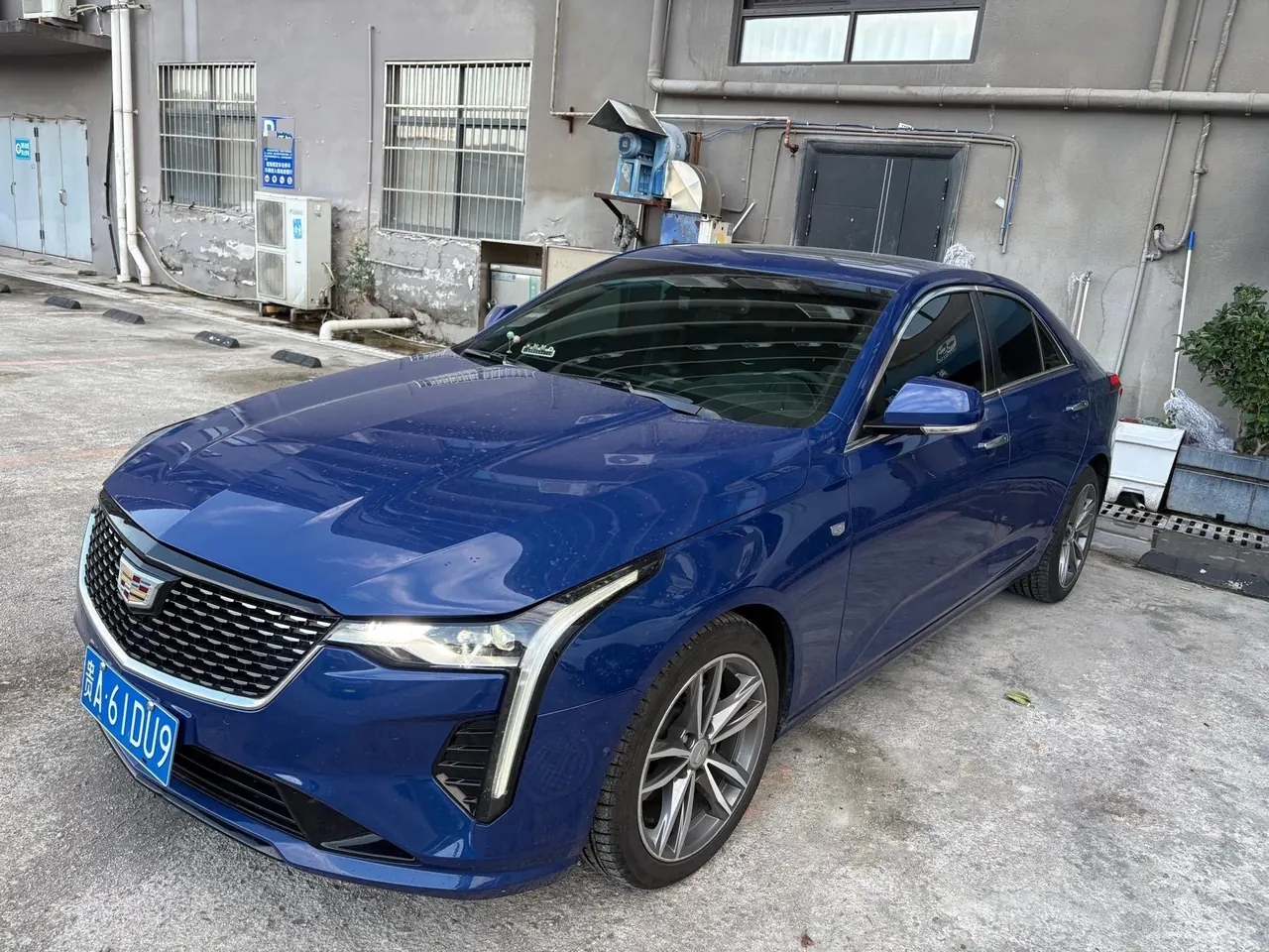 Open image lightbox: Cadillac 2021 CT4 2.0T 28T luxury automatic gear