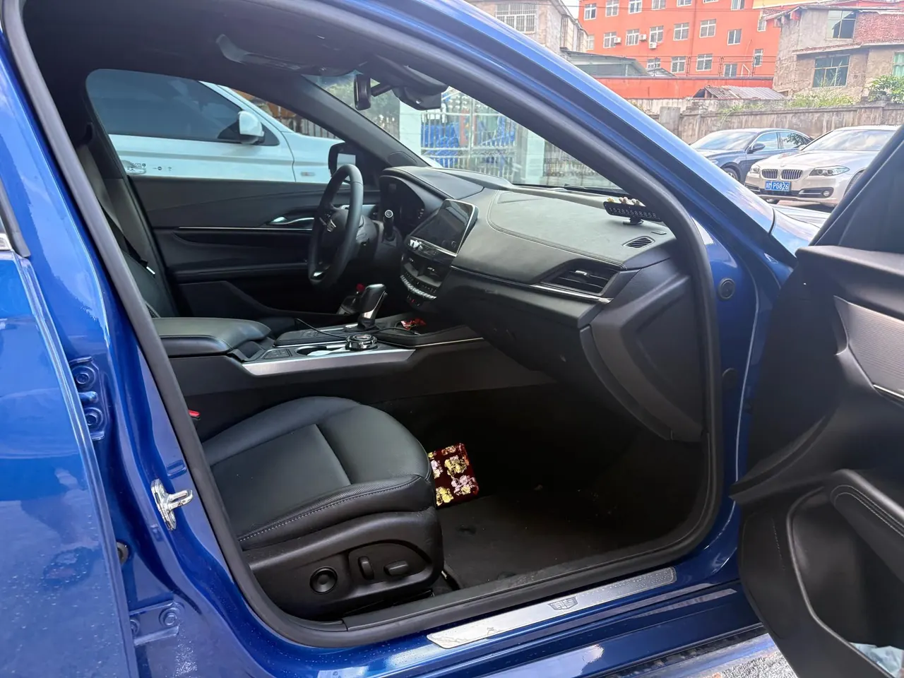Cadillac 2021 CT4 2.0T 28T luxury automatic gear 8