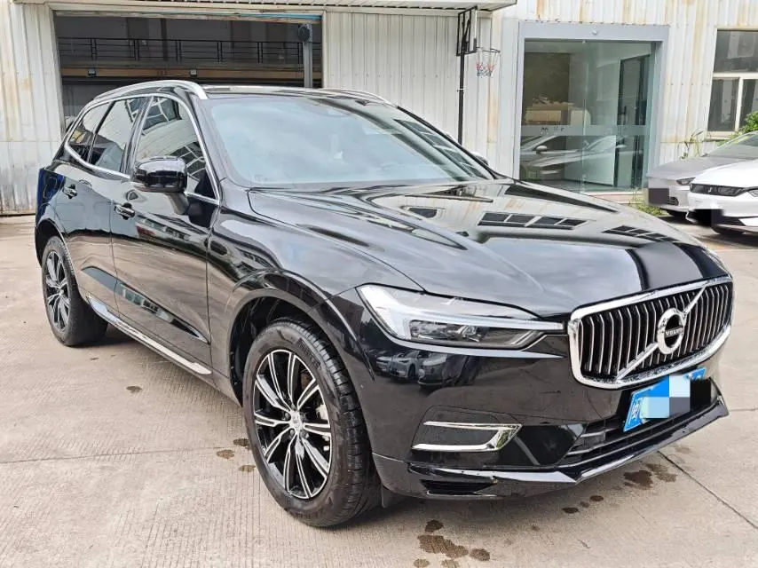 Volvo 2021 XC60 2.0T T5 4-wheel drive Zhiyuan Deluxe Edition Automatic Gear 3