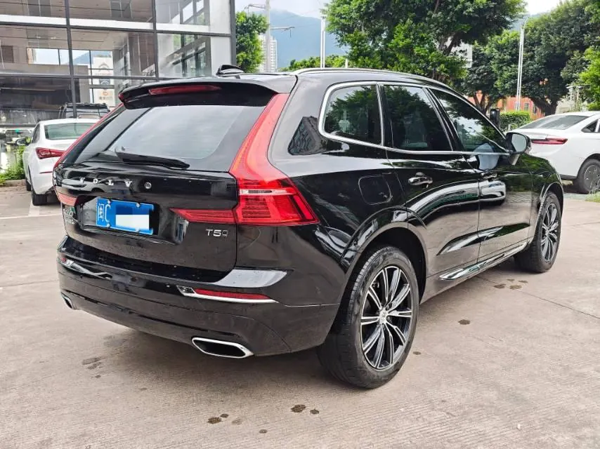 Volvo 2021 XC60 2.0T T5 4-wheel drive Zhiyuan Deluxe Edition Automatic Gear 7