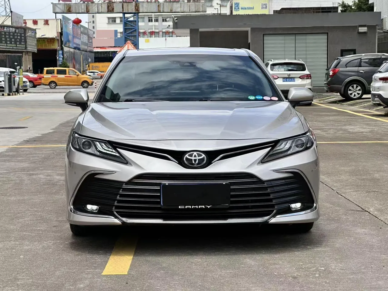 Toyota 2021 Camry 2.0G Stepless Deluxe Edition Automatic Gear 2