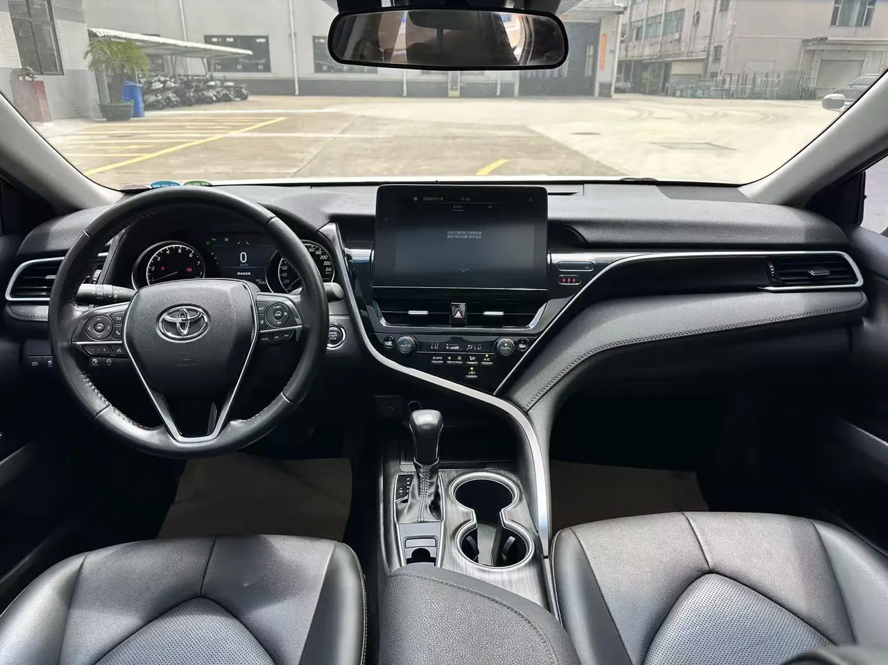 Toyota 2021 Camry 2.0G Stepless Deluxe Edition Automatic Gear 3