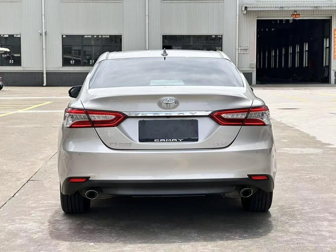 Toyota 2021 Camry 2.0G Stepless Deluxe Edition Automatic Gear 5