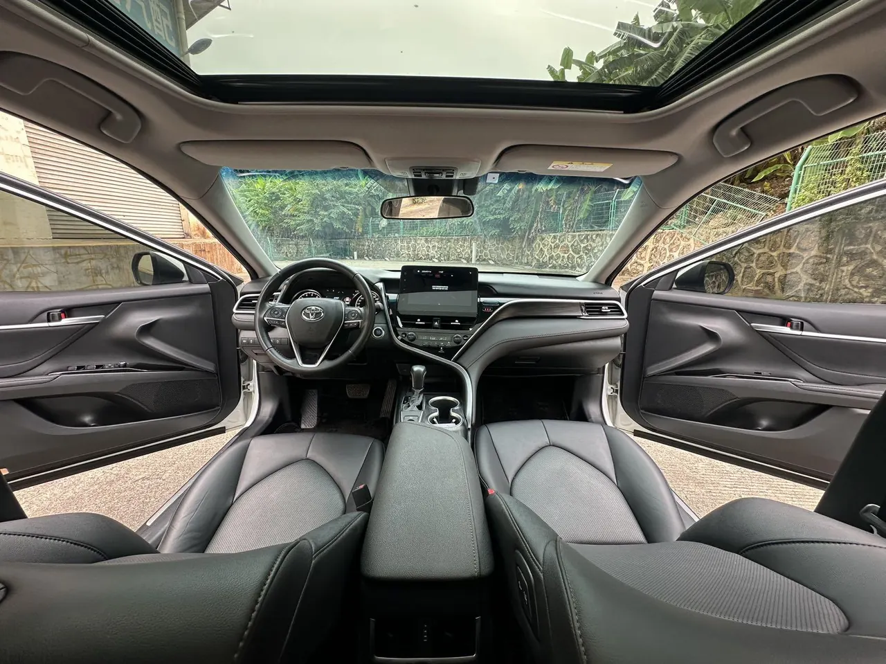 Toyota 2021 Camry 2.0G Stepless Deluxe Edition Automatic Gear 4