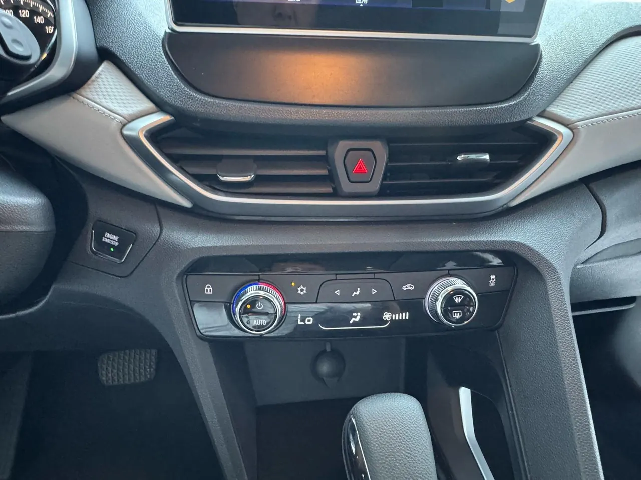 Chevrolet 2020 Volando 48V 1.3T 530T Premium Edition (52) Automatic Gear 7