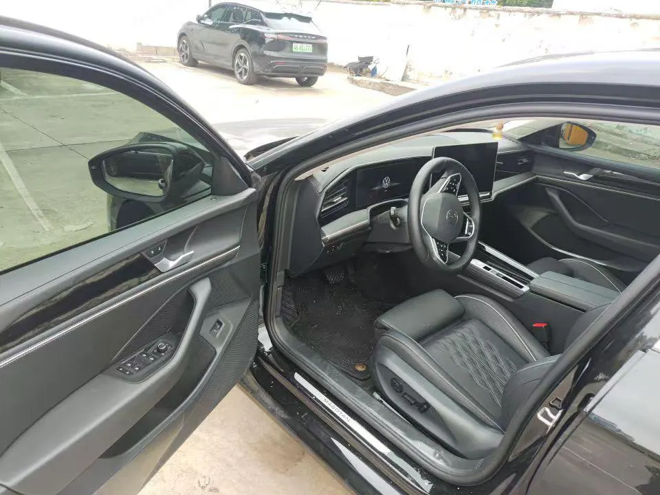 Volkswagen 2024 Magotan 2.0TSI 380TSI Premium Edition Da Mai Bag Automatic Gear 2