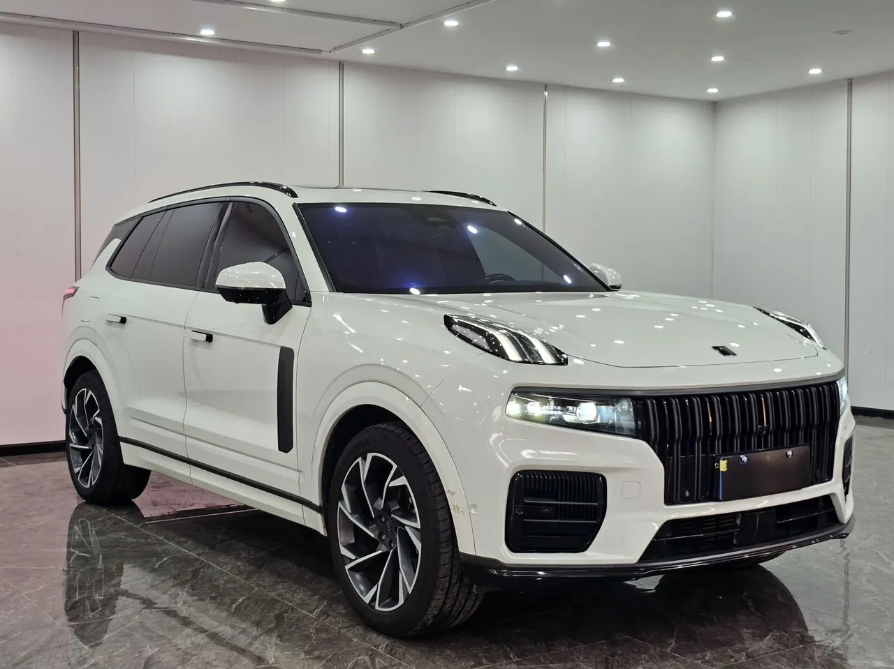 LYNK&amp;CO 2021 LYNK&amp;CO 09 MHEV 2.0T Halo 6-seat automatic gear 3