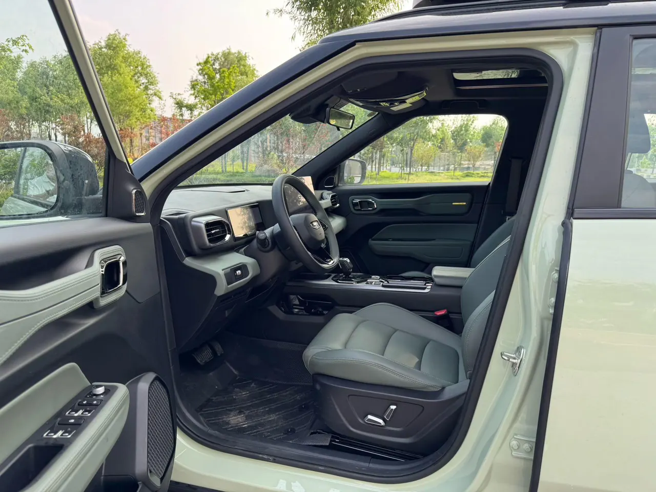 Geely 2025 Denim 1.5TD Fun Wilderness Edition Automatic 7