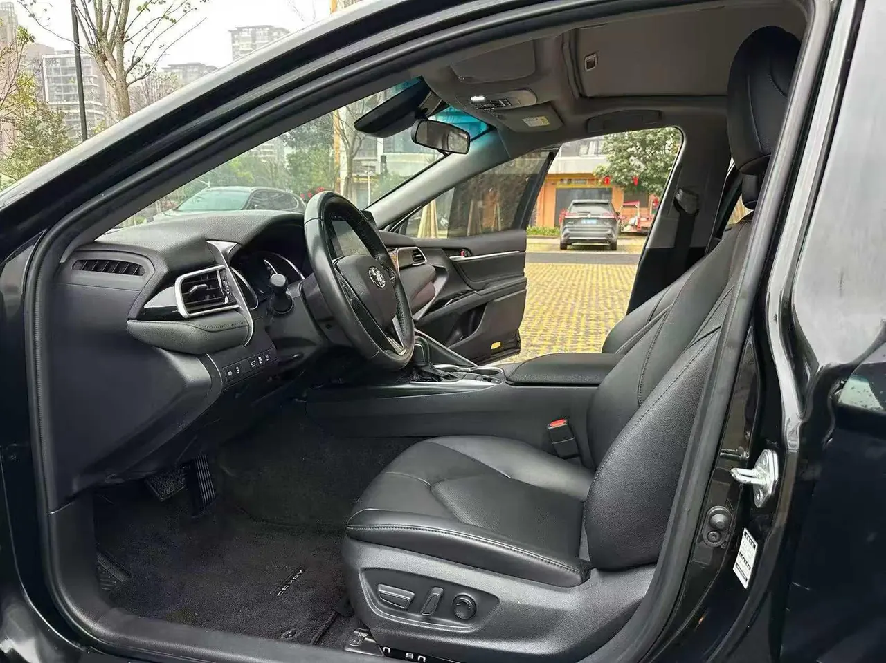 Toyota 2021 Camry 2.0G Stepless Deluxe Edition Automatic Gear 6