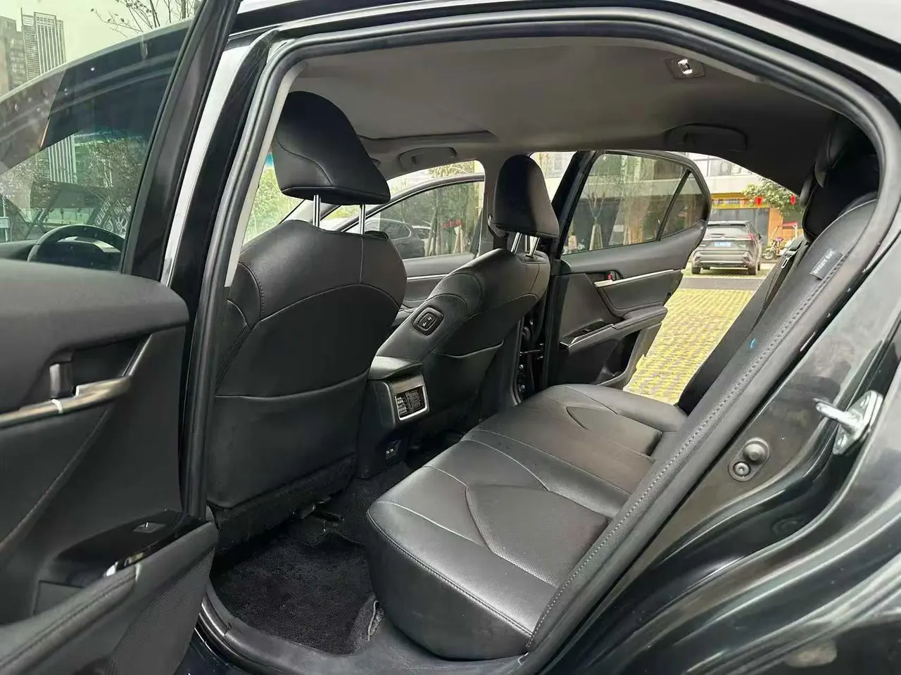 Toyota 2021 Camry 2.0G Stepless Deluxe Edition Automatic Gear 8