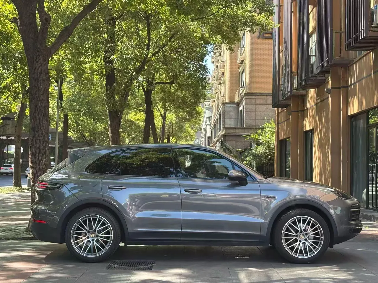 Porsche Cayenne New Energy (Imported) 2021 Cayenne Oil and Electric Hybrid 2.0T Automatic Gear 3