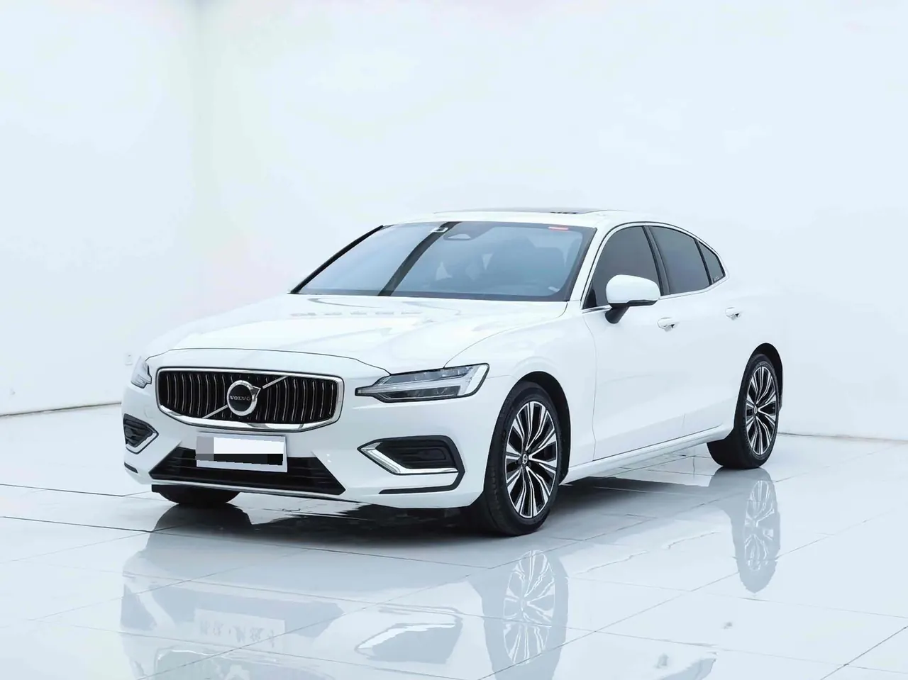 Volvo 2023 S60 48V 2.0T B4 Zhiyuan Deluxe Edition Automatic Gear - View 1