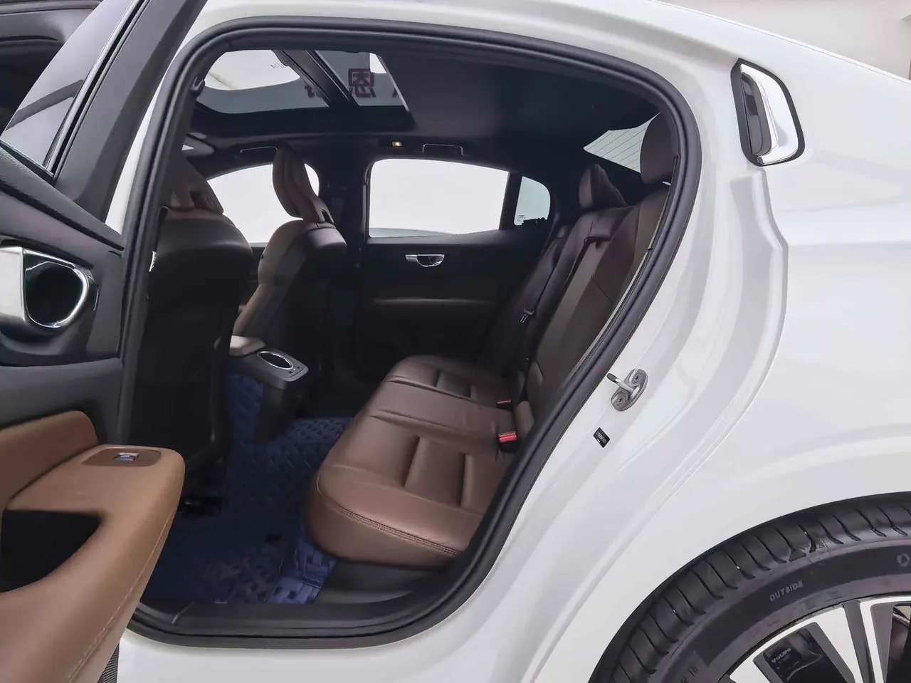 Volvo 2023 S60 48V 2.0T B4 Zhiyuan Deluxe Edition Automatic Gear 5