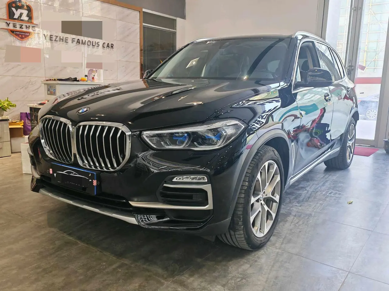 Открыть галерею: BMW X5 (Imported) 2020 X5 xDrive30i 2.0T M Sports Suit Automatic Gear