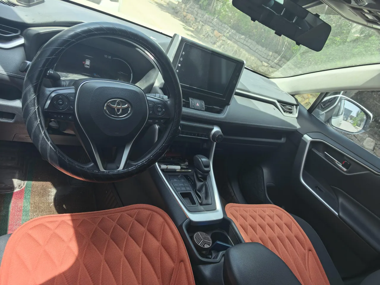 Toyota 2021 RAV4 Rongfeng 2.0 Stepless Four-wheel Drive Fashion PLUS Edition Automatic Gear 5