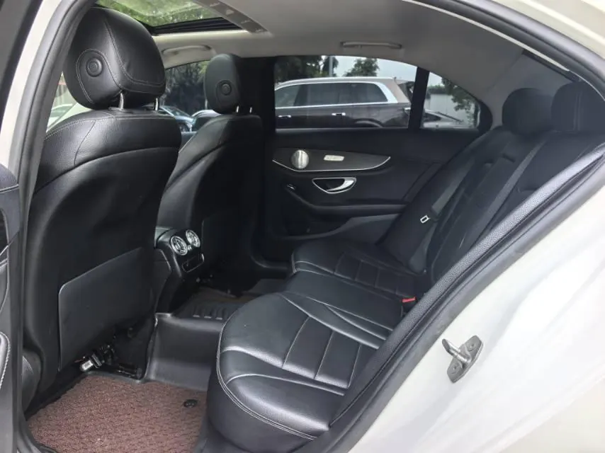 Mercedes Benz Class C 2020 C 200 L 1.5T Fashion Sports Edition Automatic Gear 6