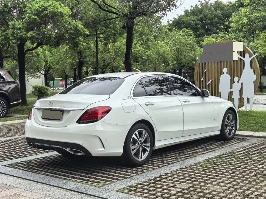 Mercedes Benz Class C 2020 C 200 L 1.5T Fashion Sports Edition Automatic Gear 9