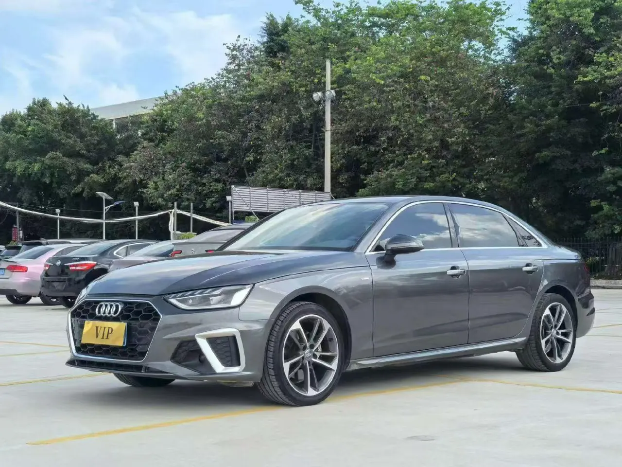 Audi 2020 A4L 2.0TFSI 40TFSI Fashion Dynamic Automatic - View 1