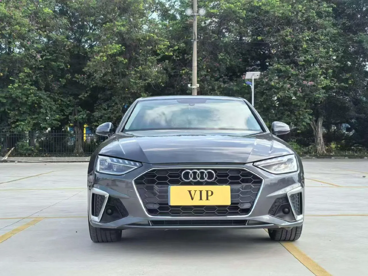 Audi 2020 A4L 2.0TFSI 40TFSI Fashion Dynamic Automatic 3