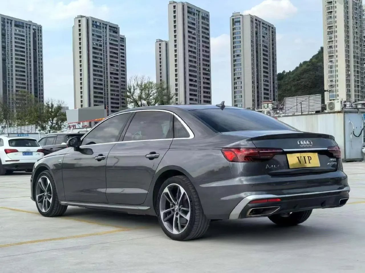 Audi 2020 A4L 2.0TFSI 40TFSI Fashion Dynamic Automatic 7