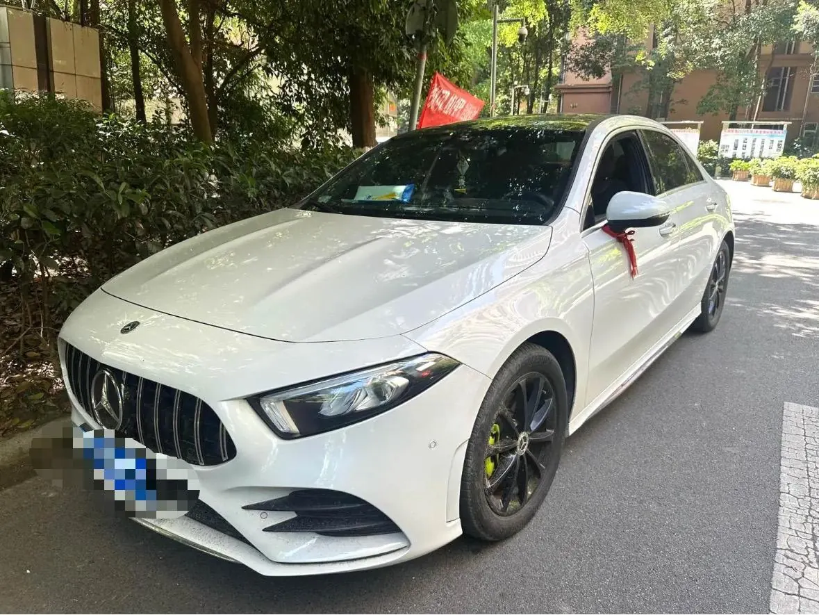 Open image lightbox: Mercedes Benz Class A 2020 A 200 L 1.3T Fashion (Modified) Automatic Gear