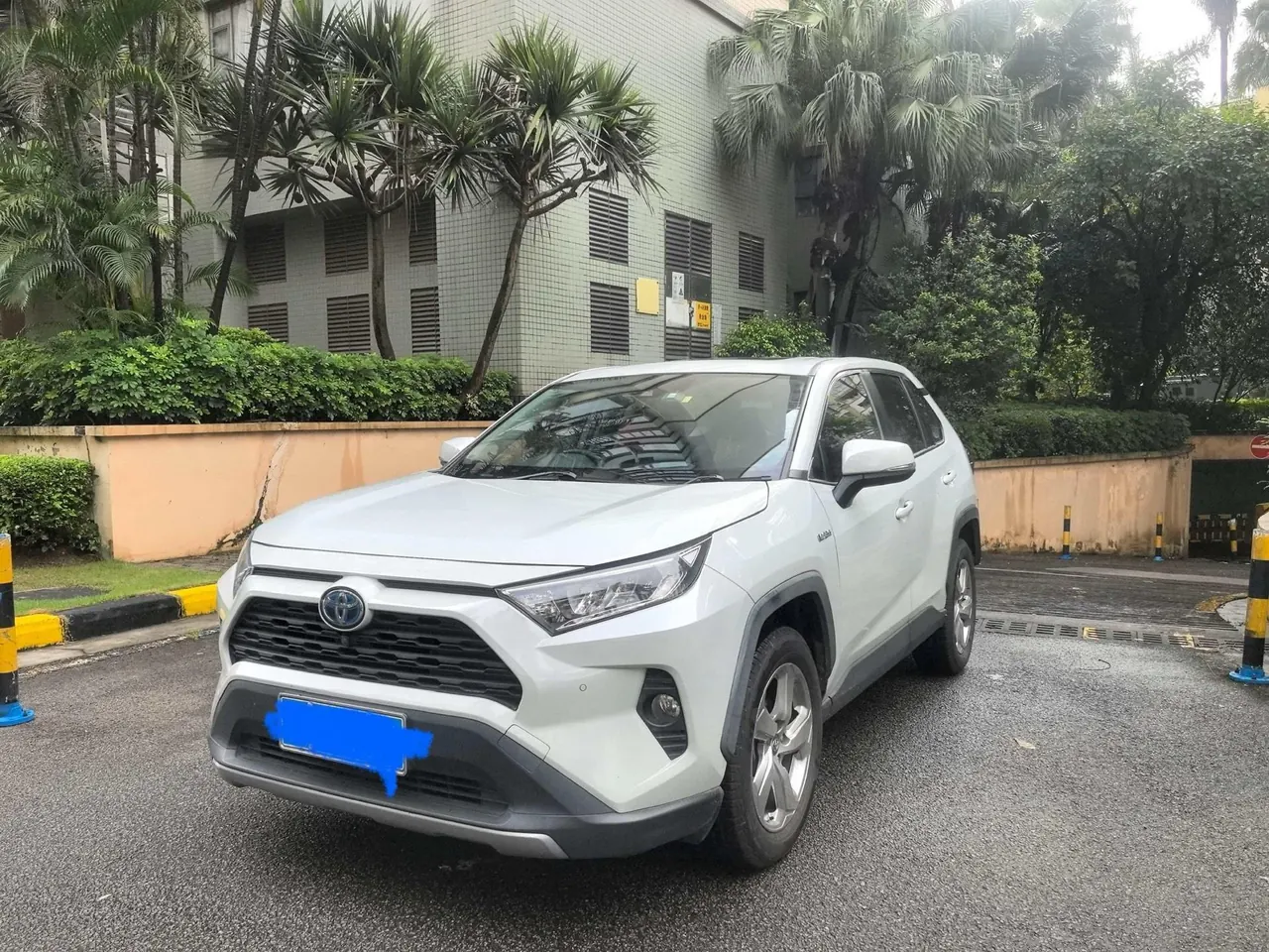 Open image lightbox: Toyota 2020 RAV4 Rongfang Double Engine 2.5 Stepless Two-Drive Elite Automatic Gear