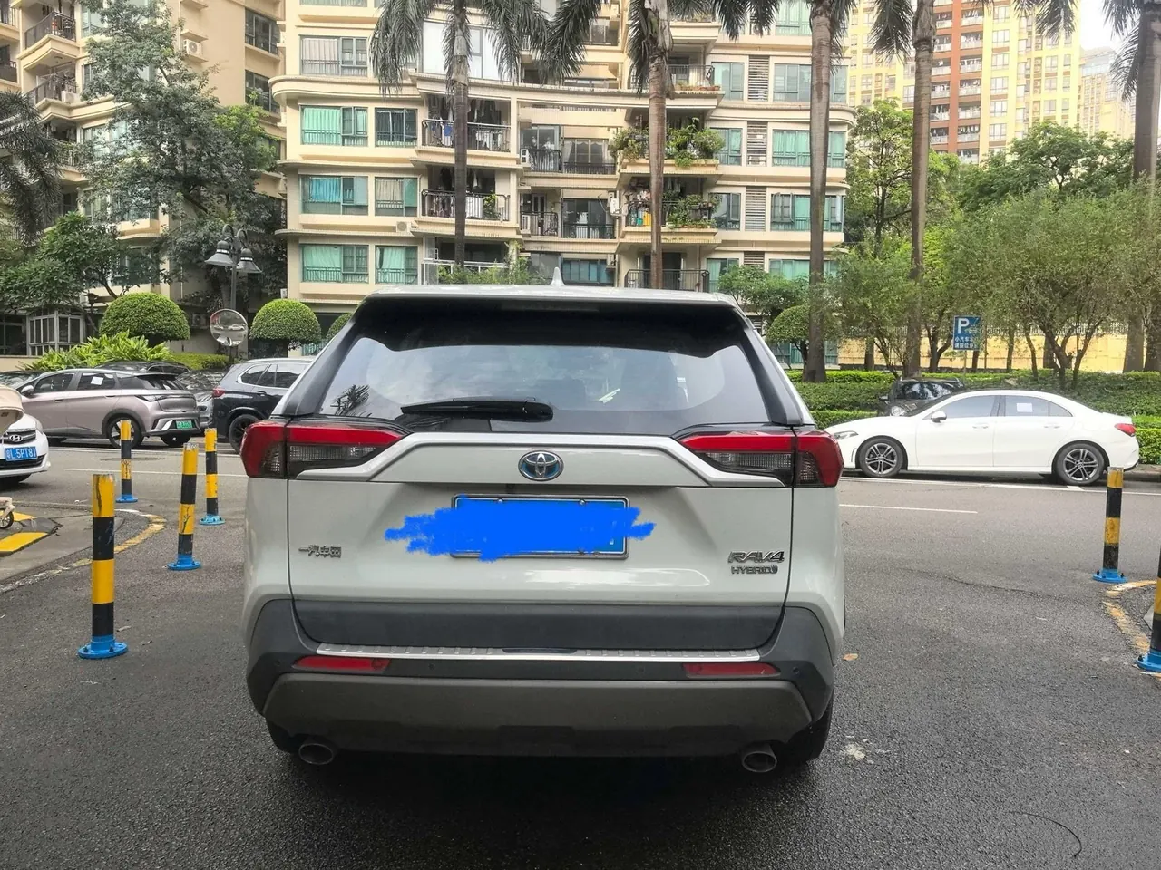 Toyota 2020 RAV4 Rongfang Double Engine 2.5 Stepless Two-Drive Elite Automatic Gear 2