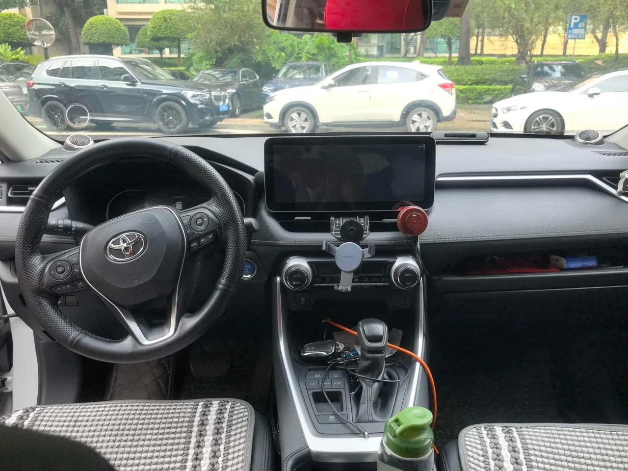 Toyota 2020 RAV4 Rongfang Double Engine 2.5 Stepless Two-Drive Elite Automatic Gear 5