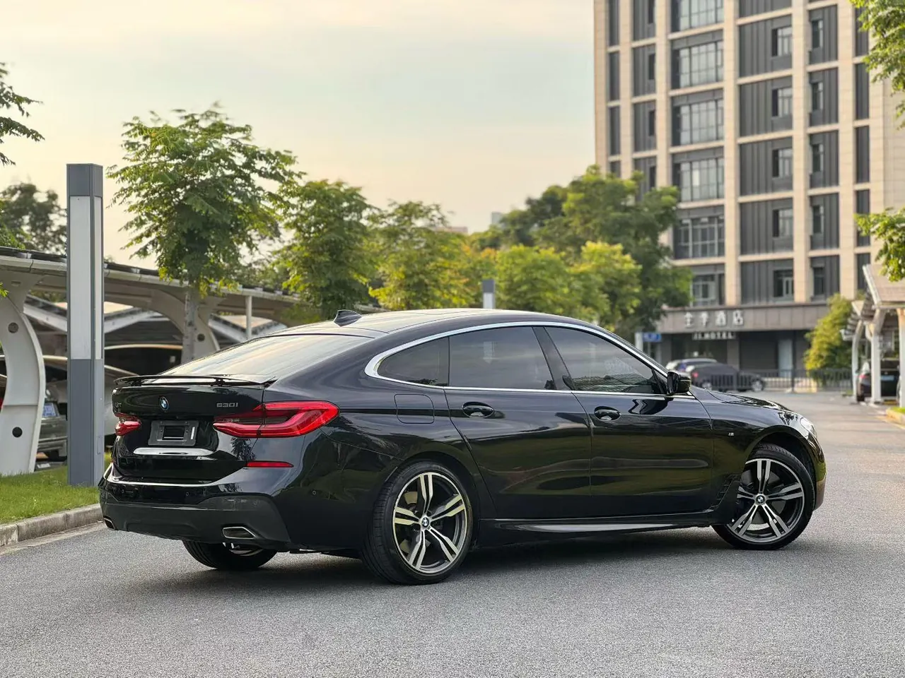 BMW 6 Series GT (Imported) 2020 GT 630i 2.0T M Sports Traveler Edition Automatic Gear 3
