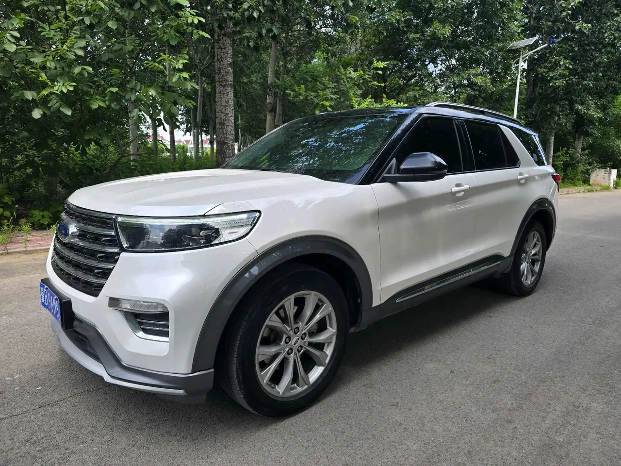 Open image lightbox: Ford 2020 Explorer 2.3T EcoBoost 285 Four-wheel Drive Titanium Edition 6-seat Automatic Gear