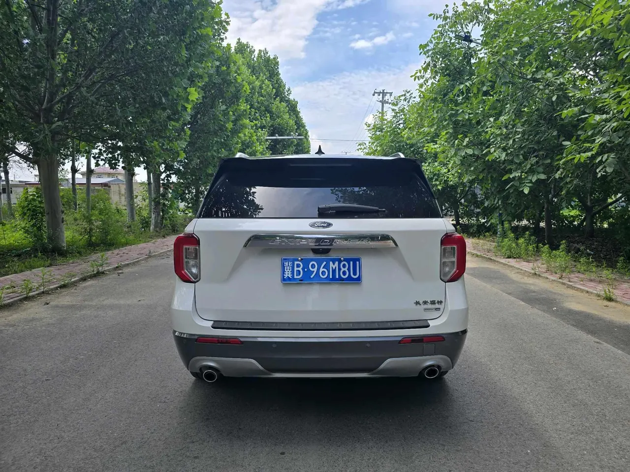 Ford 2020 Explorer 2.3T EcoBoost 285 Four-wheel Drive Titanium Edition 6-seat Automatic Gear 5