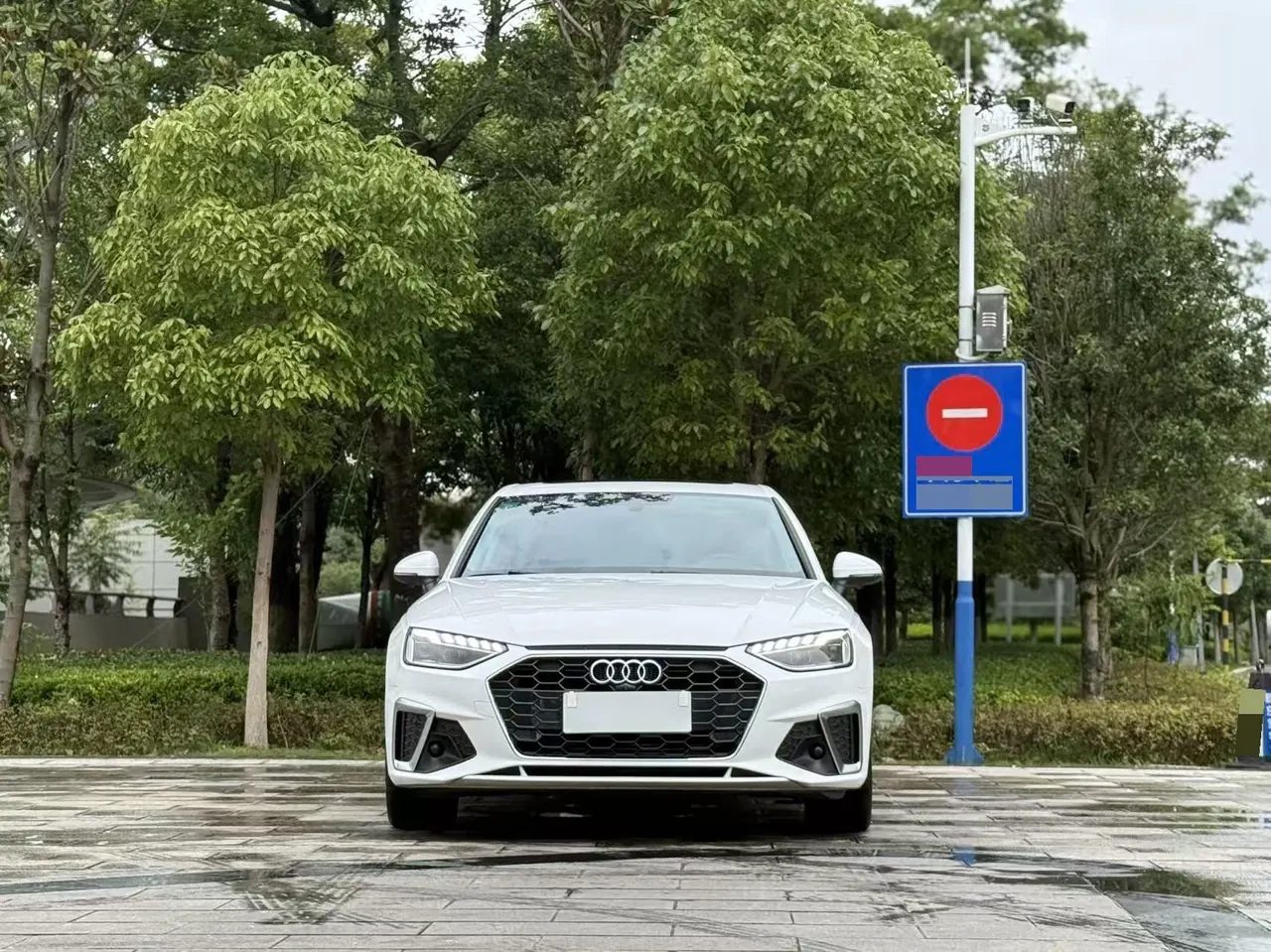 Audi 2020 A4L 2.0TFSI 40TFSI Deluxe Dynamic Automatic 2