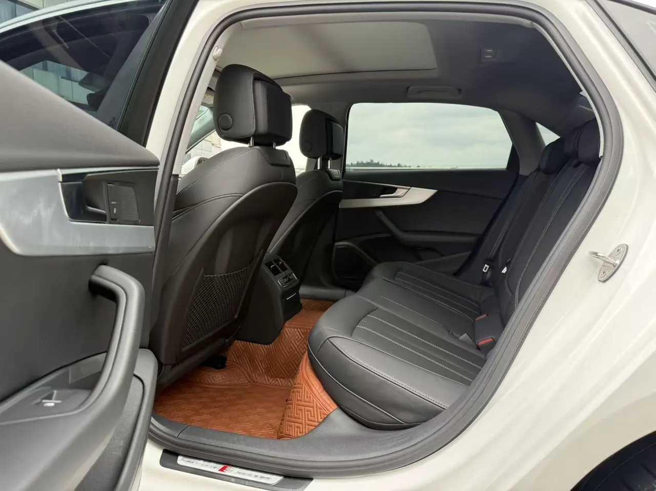 Audi 2020 A4L 2.0TFSI 40TFSI Deluxe Dynamic Automatic 6