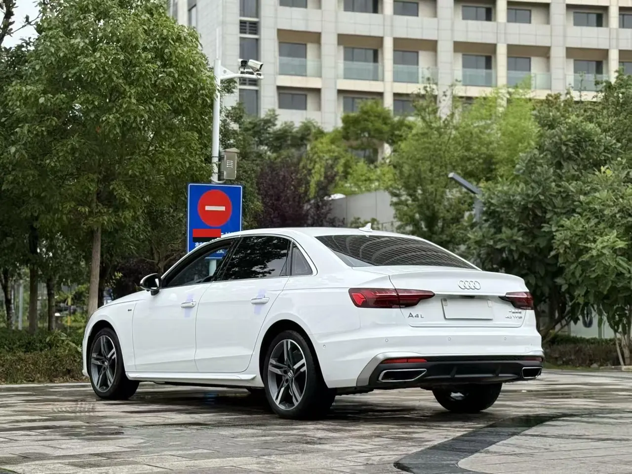 Audi 2020 A4L 2.0TFSI 40TFSI Deluxe Dynamic Automatic 8