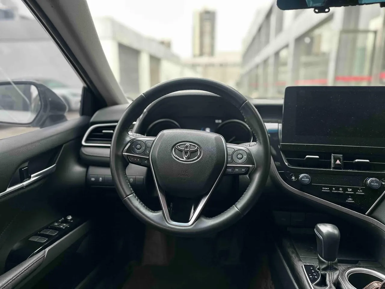 Toyota 2023 Camry 2.5G Deluxe Edition Automatic Gear 6