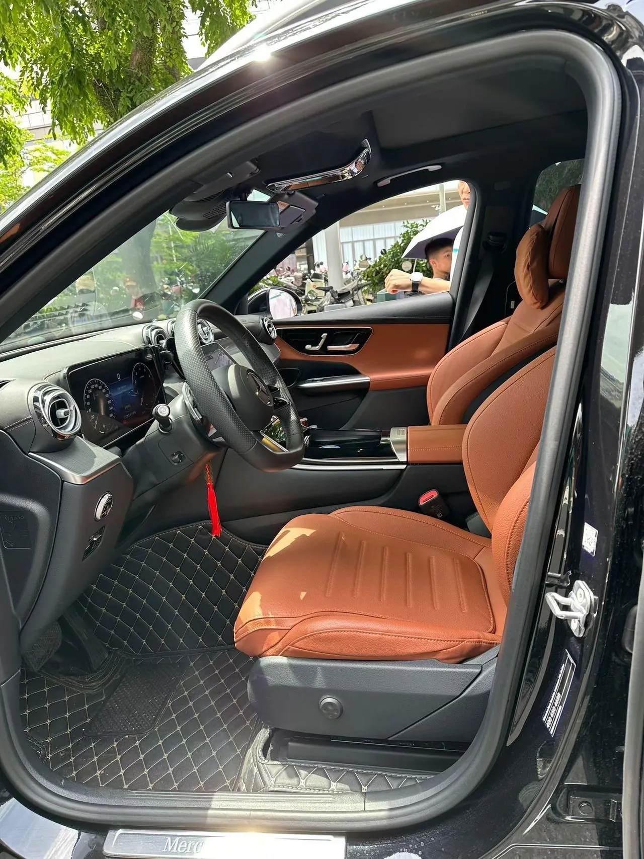 Mercedes Benz 2023 GLC 260 L 4MATIC 48V 2.0T dynamic 7-seat automatic gear 7