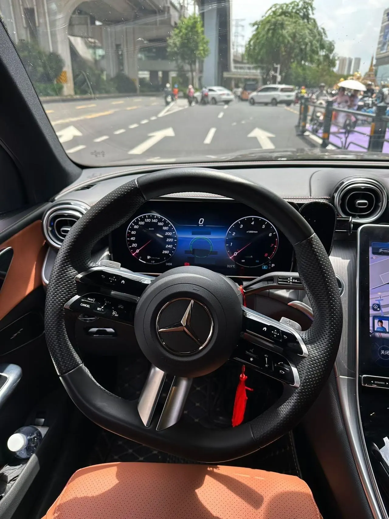Mercedes Benz 2023 GLC 260 L 4MATIC 48V 2.0T dynamic 7-seat automatic gear 8