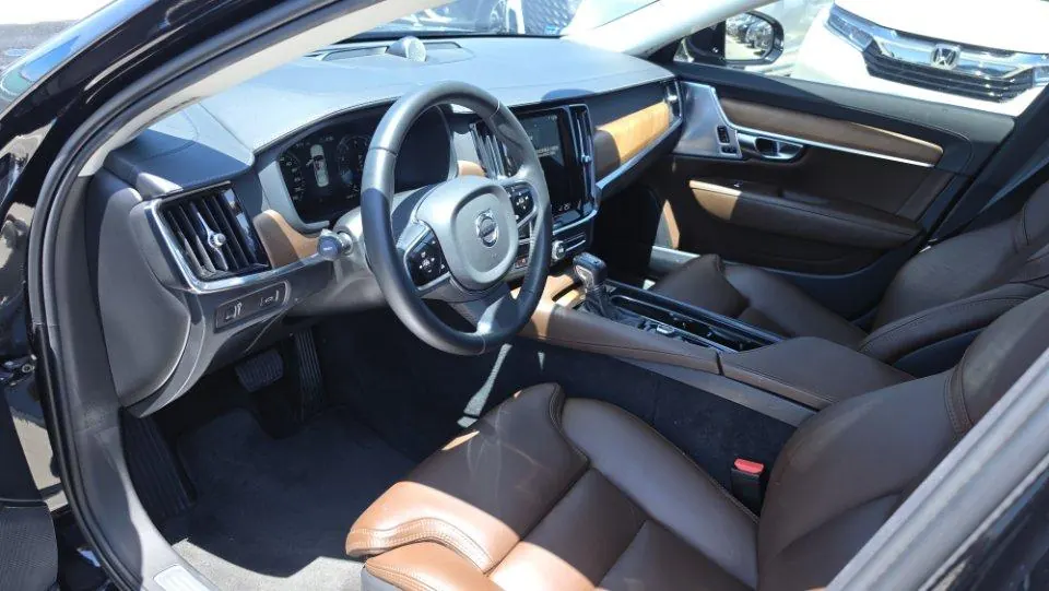 Volvo 2020 S90 2.0T T5 Zhiya Deluxe Edition Automatic Gear 4