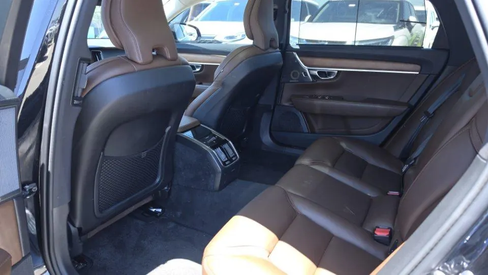 Volvo 2020 S90 2.0T T5 Zhiya Deluxe Edition Automatic Gear 7
