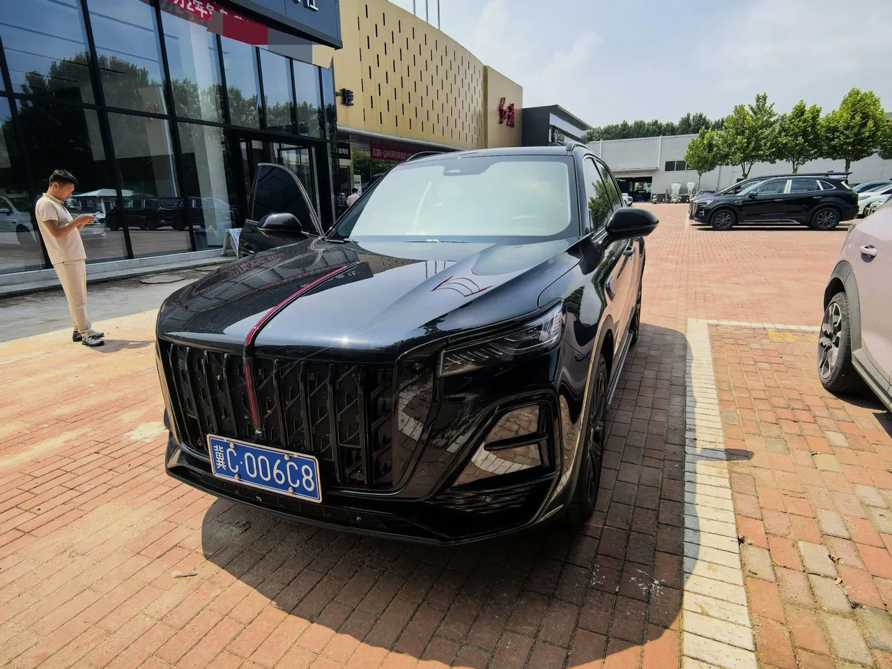 Open image lightbox: HongQi 2025 HS5 2.0T Two-Drive Xuan Ying Edition Automatic Gear