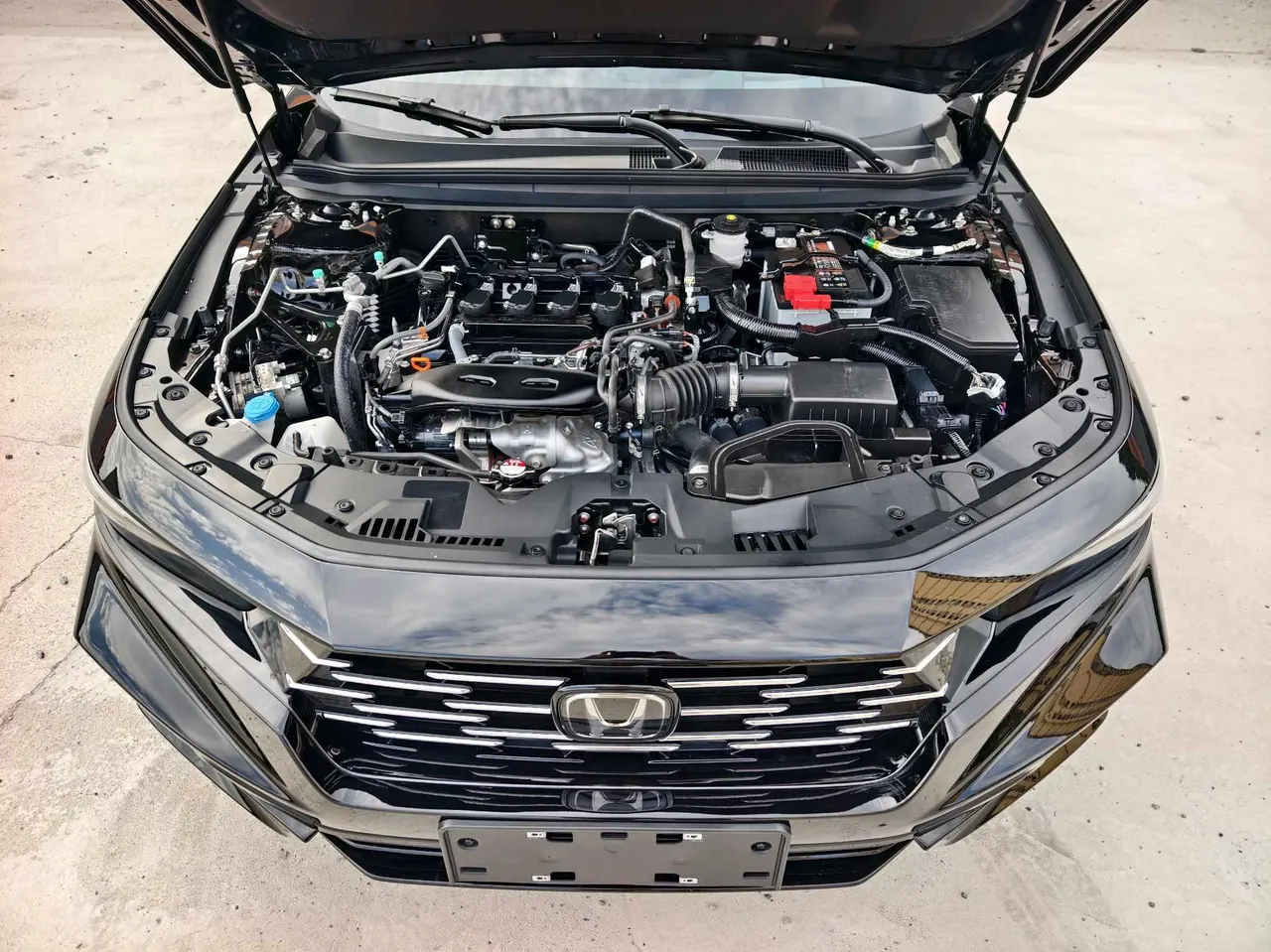 Honda 2025 11th Generation Accord 1.5T Stepless 260TURBO Deluxe Automatic Gear 12