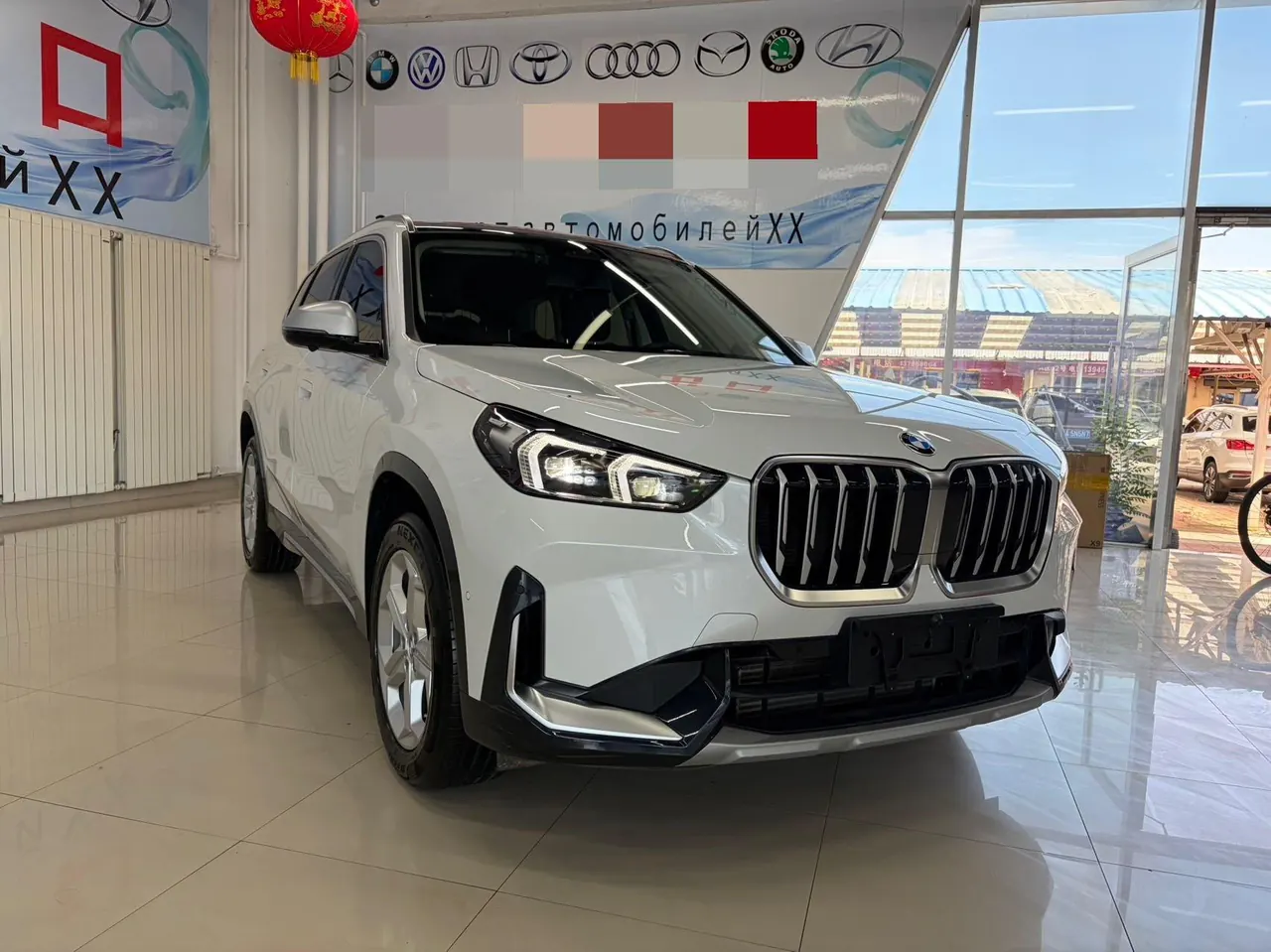 BMW 2023 X1 sDrive20Li 1.5T X Design Package Automatic Transmission 3