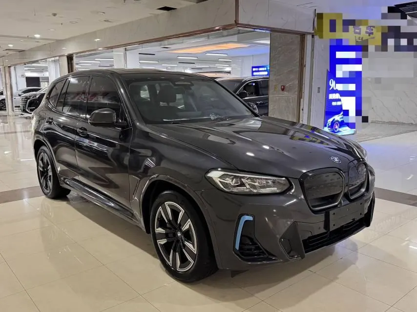 BMW 2022 iX3 leading automatic 3