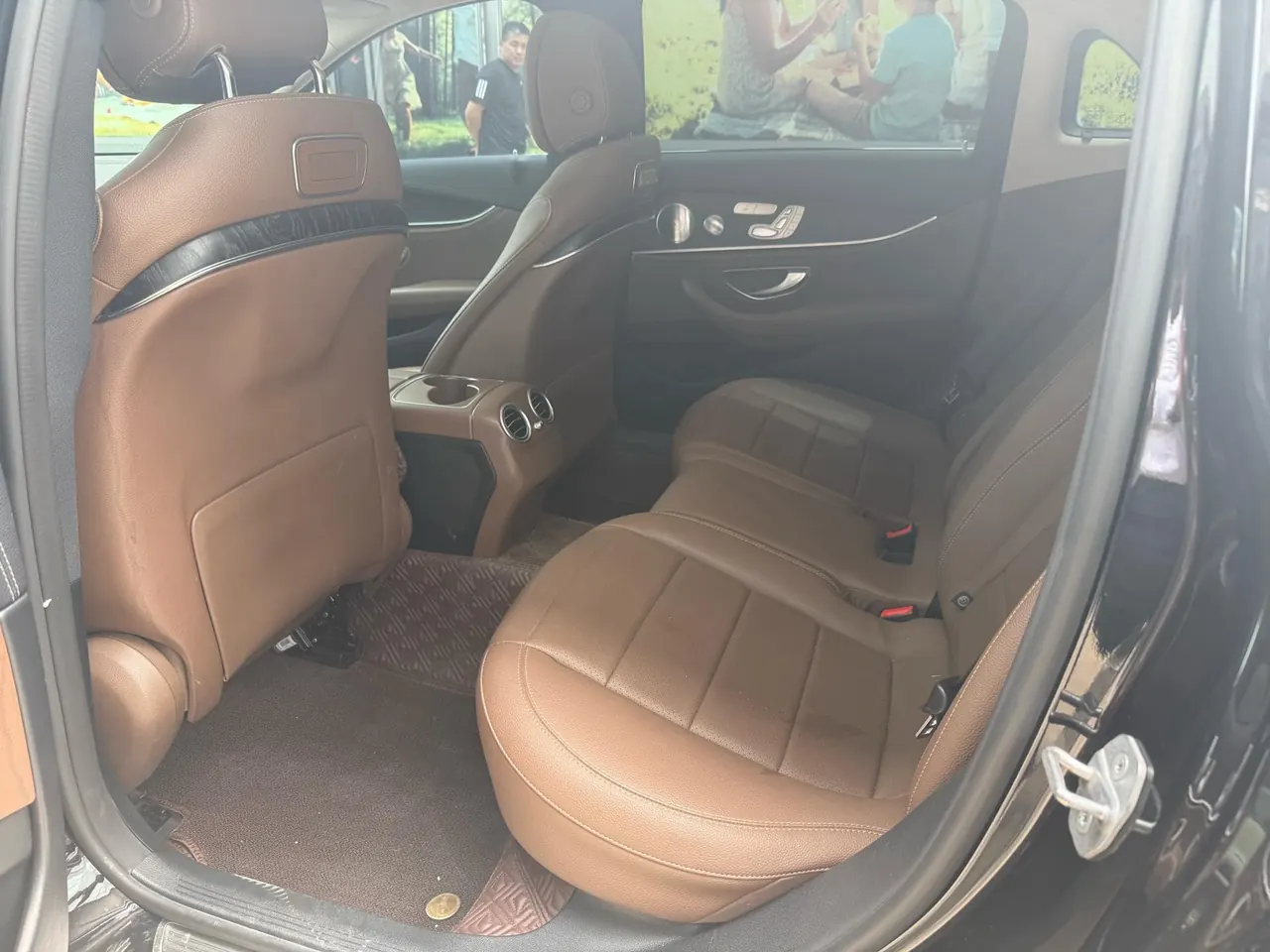 Mercedes Benz E Class 2020 E 300 L 2.0T Sports Luxury Automatic Gear 4